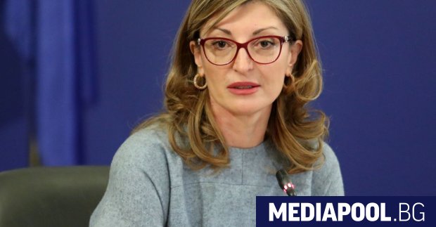Вицепремиерката и външна министърка Екатерина Захариева не даде сигнали, че