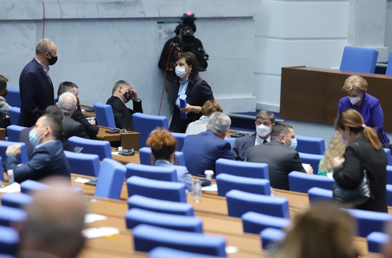 За трети път ГЕРБ отказа да извика в парламента Борисов и Фандъкова