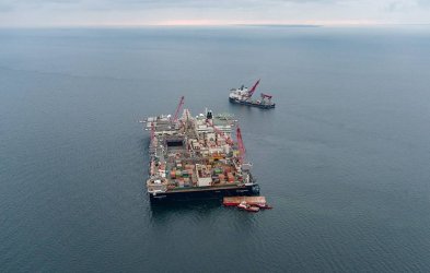 Строежът на "Северен поток 2" в датски води се възобновява в края на март