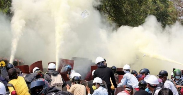 Най малко петима демонстранти бяха убити от силите за сигурност в
