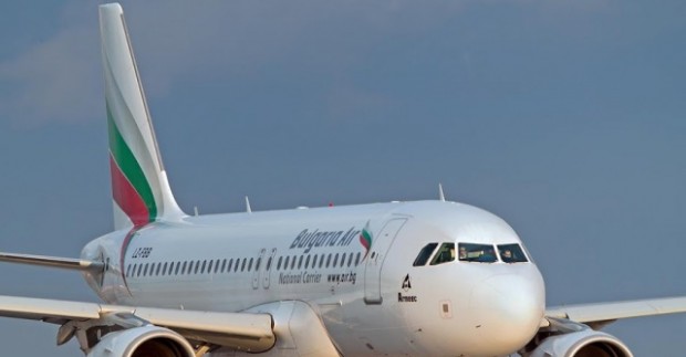 Авиокомпанията България Еър ще лети от София до три от