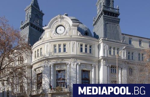 Всеизвестен факт е че бордовете на държавните фирми са привлекателна