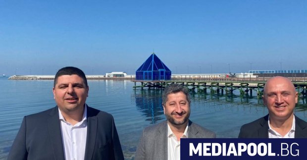 Демократична България ще издигне на плажа на Росенец пилон с