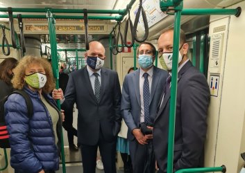 "Зелените" депутати ще пътуват с метро до парламента