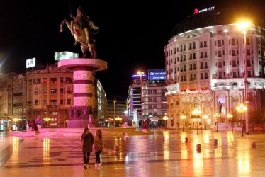 Северна Македония въвежда полицейски час до 20 април