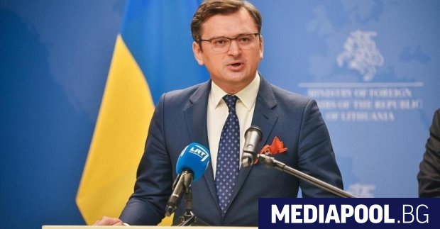 Украинският министър на външните работи Дмитро Кулеба призова днес страните