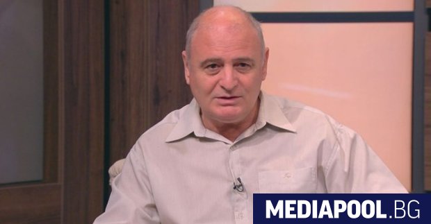 Двама избрани депутати от Има такъв народ и един на