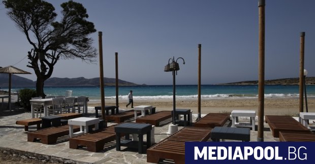 От понеделник 19 април Гърция премахва задължителната досега седемдневна