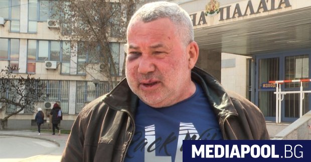 Кметът на село Белгун Благомир Станев се е оплакал в