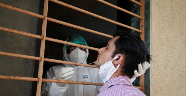 Индия съобщи за рекорден брой коронавирусни инфекции. Тя стана втората