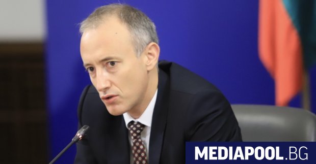 Министърът на образованието Красимир Вълчев за пореден път се обяви