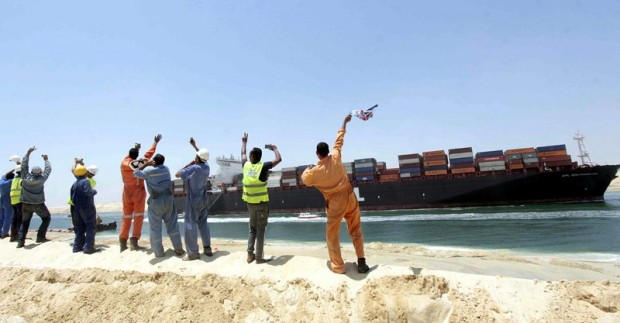 Администрацията на Суецкия канал съобщи че всичките 422 кораба блокирани