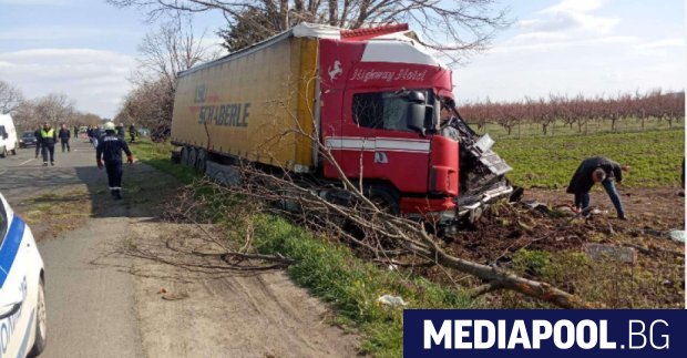 58 годишна жена е починала а други четирима души са ранени