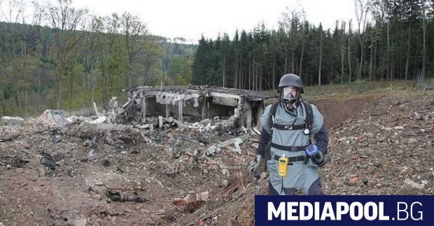 Операцията по взривяване на склада с боеприпаси в чешкото село