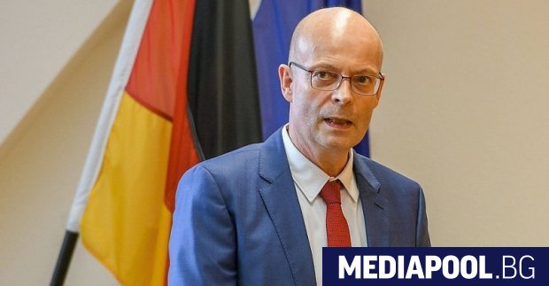 Общинският съвет на германския град Хале отстрани временно от поста