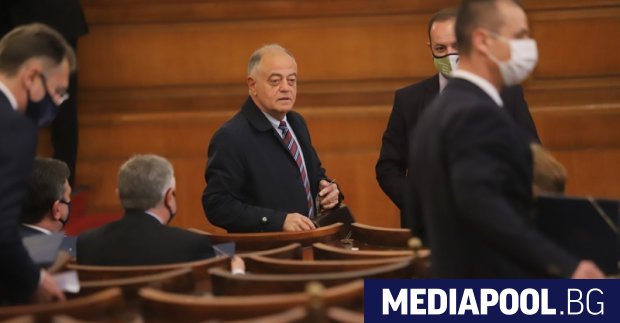 Моите уважения към Даниел Митов но не знам дали той