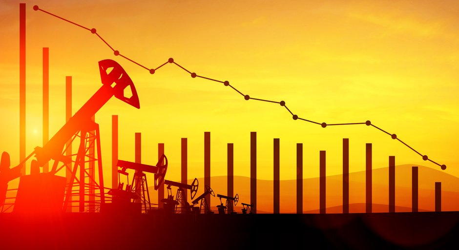 Петролът може да се срине до 10 долара за барел при успех на Парижкото споразумение
