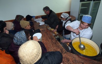 България ще получи 76 млн. евро за храна за бедните и образование от еврофондовете