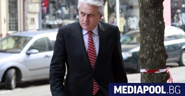 Служебният вътрешен министър Бойко Рашков обяви че веднага би отстранил