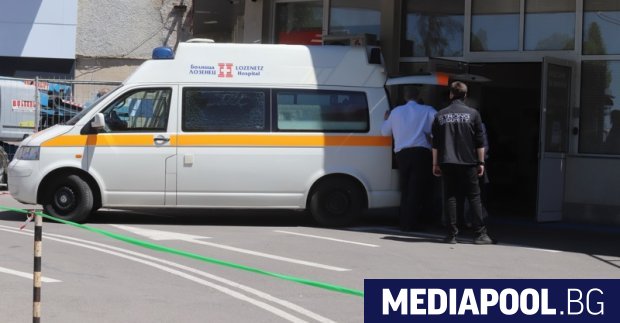 Тежко остава състоянието на икономиста Владимир Каролев който пострада при