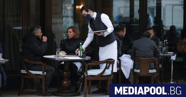 Ресторантите и баровете във Великобритания от днес ще могат да