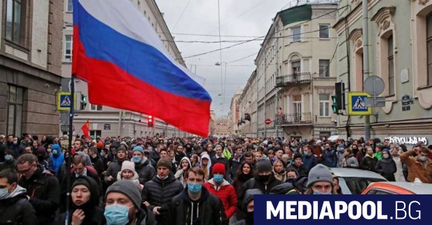 Близо 1800 арестувани на протестите в Русия в подкрепа на Навални -  Mediapool.bg
