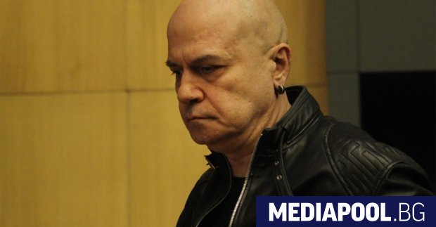 Лидерът на Има такъв народ Слави Трифонов публикува обширно изявление