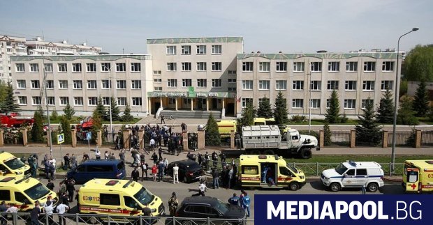 След стрелбата в училище в руския град Казан при която