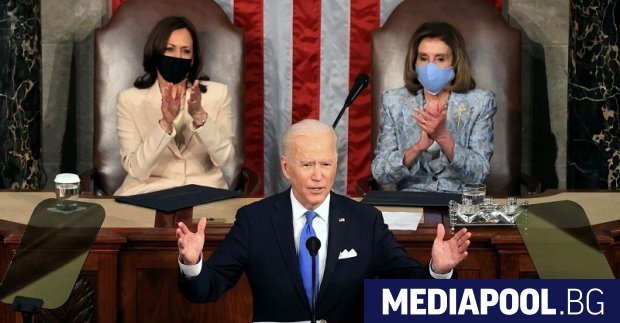 Америка отново тръгва напред заяви президентът Джо Байдън в първата