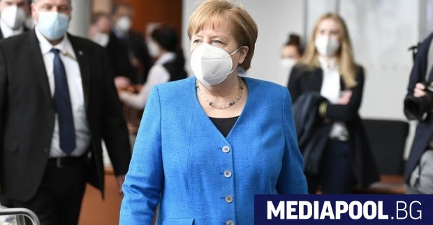 Германската канцлерка Ангела Меркел заяви че от юни страната ще