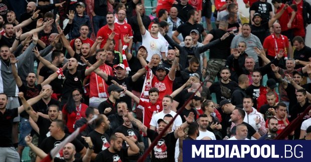 С разрешение от здравния министър 50 от капацитета на Националния