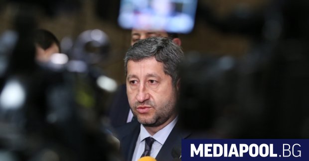 ГЕРБ е на кръстопът и трябва да избере между поведението