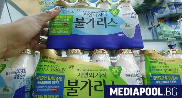 Полицията в Южна Корея съобщи че разследва голяма млечна компания