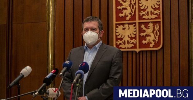 Чешкият вицепремиер Ян Хамачек се оказа в епицентъра на нов