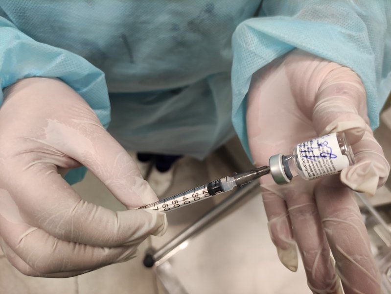 Sanofi и GlaxoSmithKline съобщиха за напредък в изпитанията на ваксината им