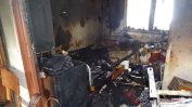 Пожар от късо съединение в телевизор унищожи жилище и прати жена в болница