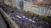 Хиляди чехи протестираха срещу президента Земан заради проруските му позиции