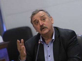 Протест, петиция, отворено писмо: Продължават призивите проф. Кантарджиев да бъде върнат