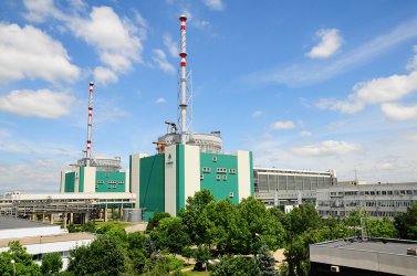 АЕЦ "Козлодуй" продала близо 20% повече топлинна енергия през април