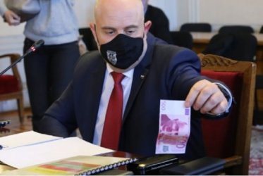 Гешев сам е поискал да живее в "Бояна", а Борисов е освежил вилата с над 330 хиляди лв