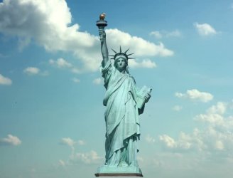 Френска "посестрима" на Статуята на Свободата ще потегли за САЩ