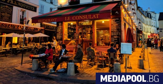 Франция навлиза днес в нов етап от тристепенния план за