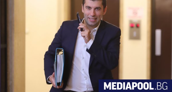 Министърът на икономиката Кирил Петков е определен за национален координатор