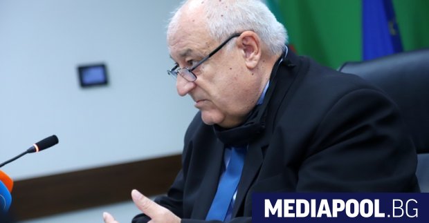 Министърът на екологията Асен Личев каза че много иска да