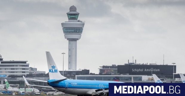 Всички български граждани пътуващи от България могат да влизат в