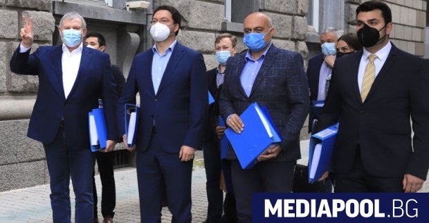 Листите на ГЕРБ СДС за предстоящите парламентарни избори няма да са