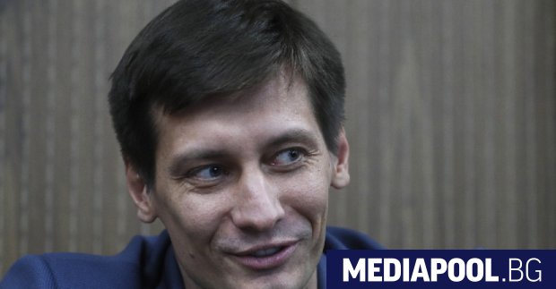 Руският опозиционен политик Дмитрий Гудков каза днес че решението му