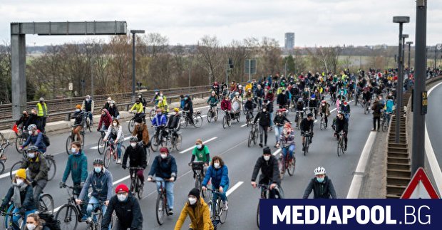 Десетки хиляди колоездачи излязоха на демонстрация в Берлин с искания