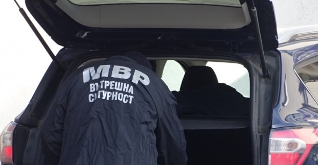 Седем полицейски служители от пловдивското Трето РПУ са арестувани при