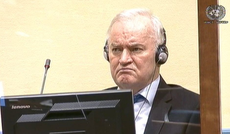 Ратко Младич в съда при изслушването присъдата си 